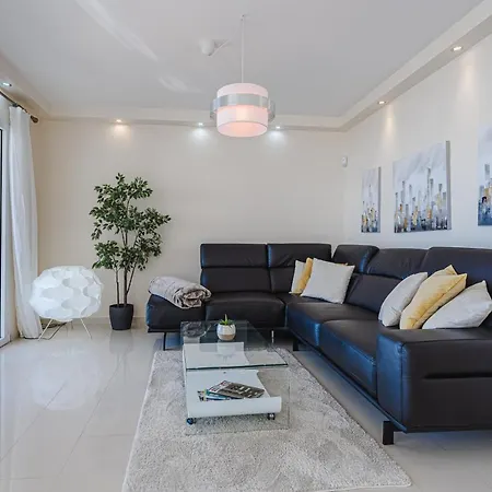 Sol Y Mar Mit Grandiosem Meerblick *