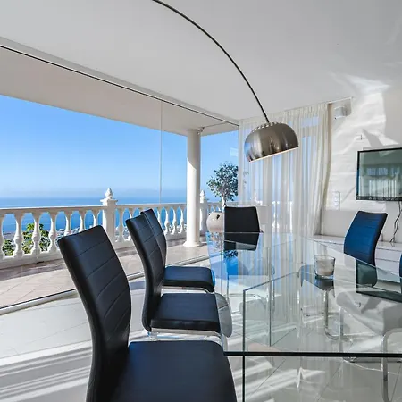 Sol Y Mar Mit Grandiosem Meerblick *