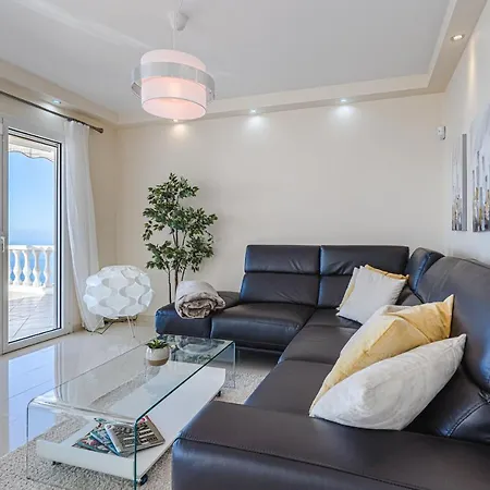 Sol Y Mar Mit Grandiosem Meerblick אדחה