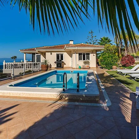 Sol Y Mar Mit Grandiosem Meerblick אדחה